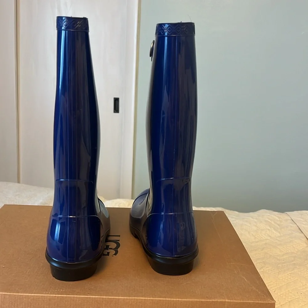 Ugg rainboots - Picture 4 of 10